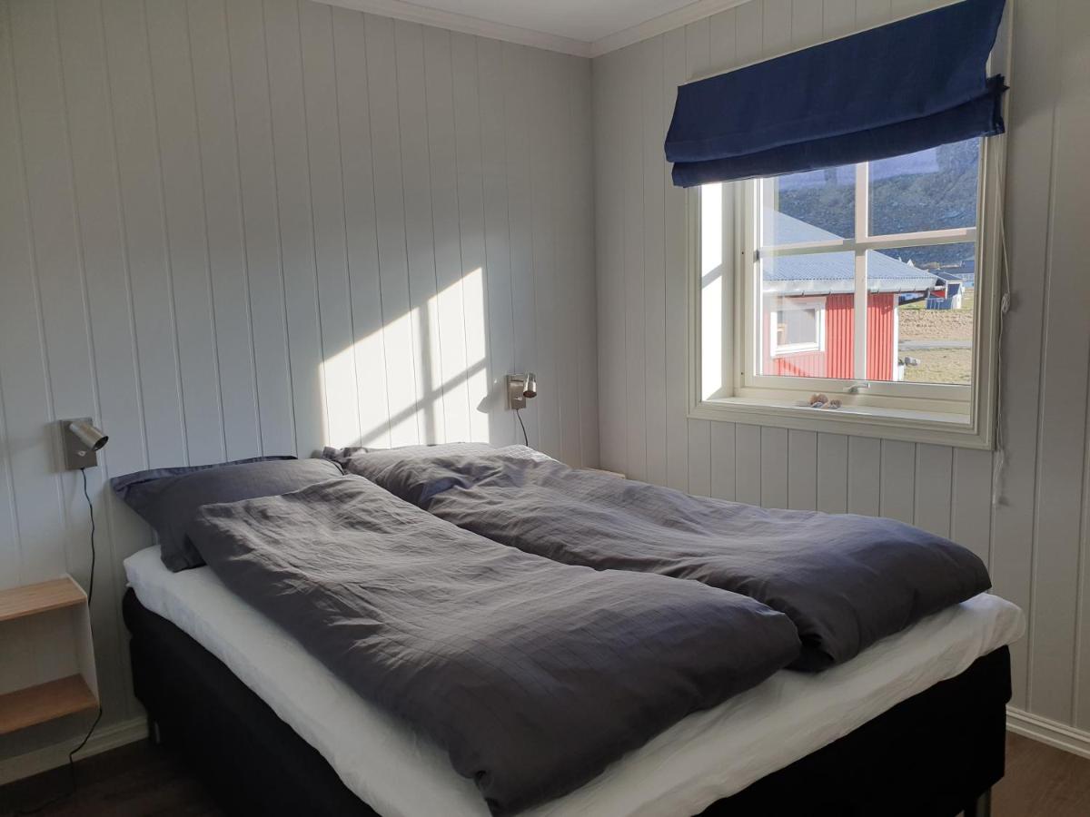 Bensvik Brygge Apartment Vaeroy Exterior photo