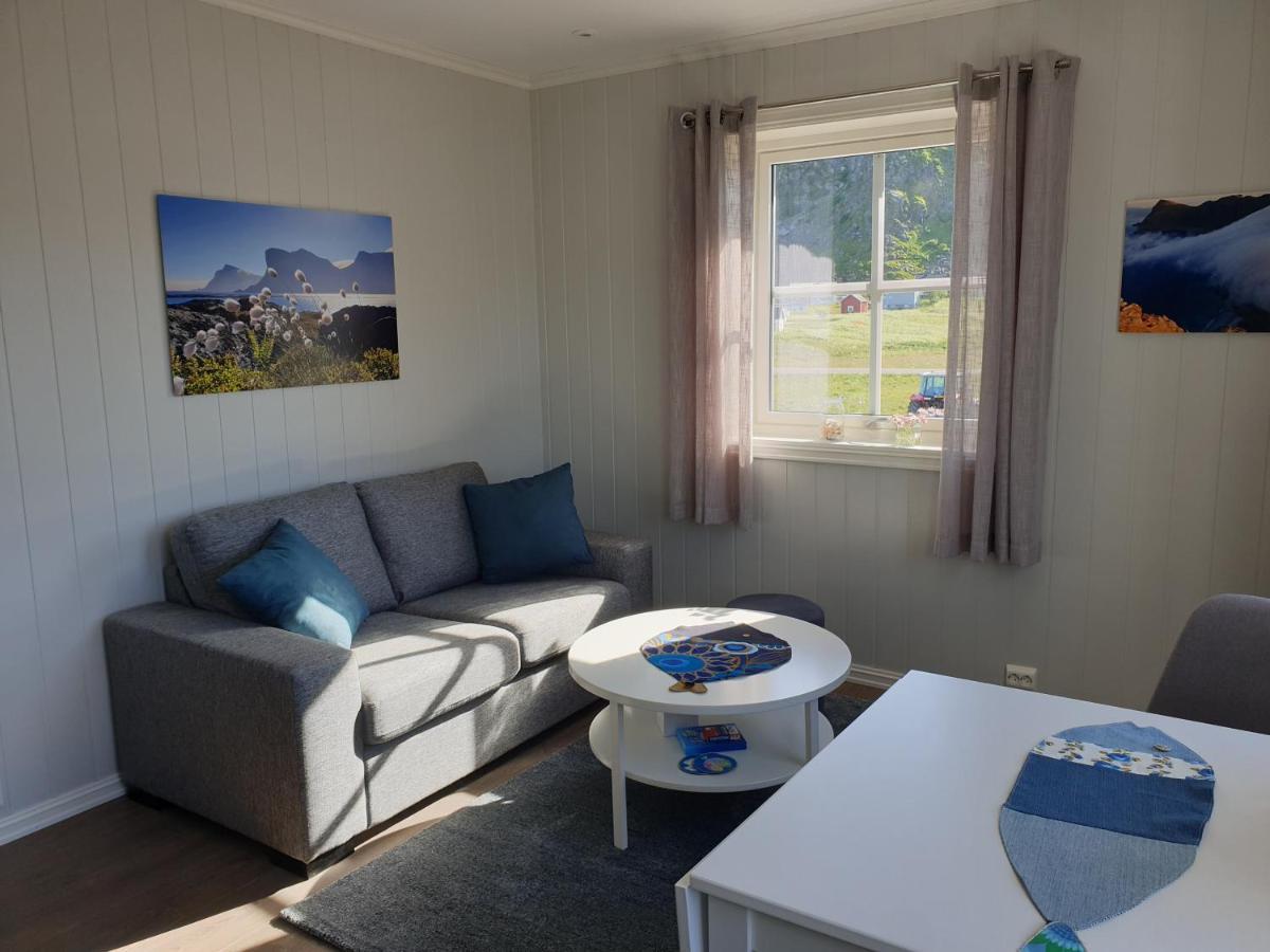 Bensvik Brygge Apartment Vaeroy Exterior photo